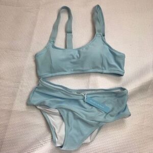 Live life on the beach size 4 Bikini set…..0210